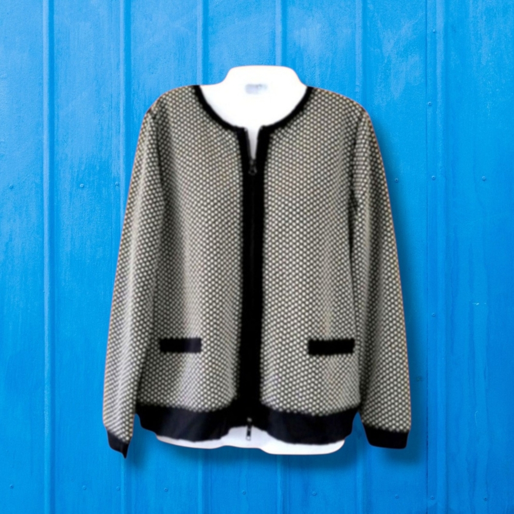 Lynn Ritchie Silver | NWOT Cute Black/White Polka Dot Zip Up Jacket